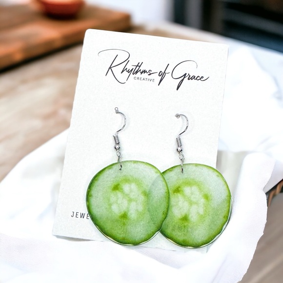 Fresh & Fun Cucumber Earrings - Handmade Veggie Jewelry that Pops! NWT - Picture 1 of 6